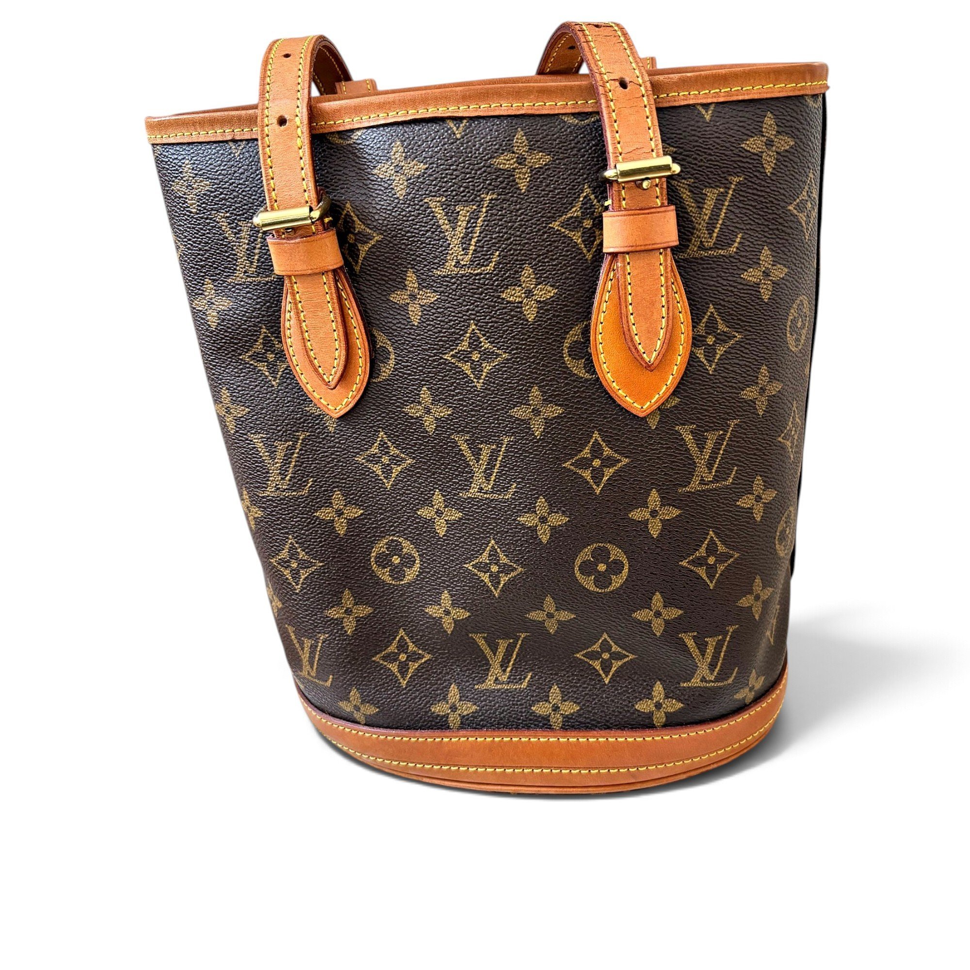 Bucket leather handbag
