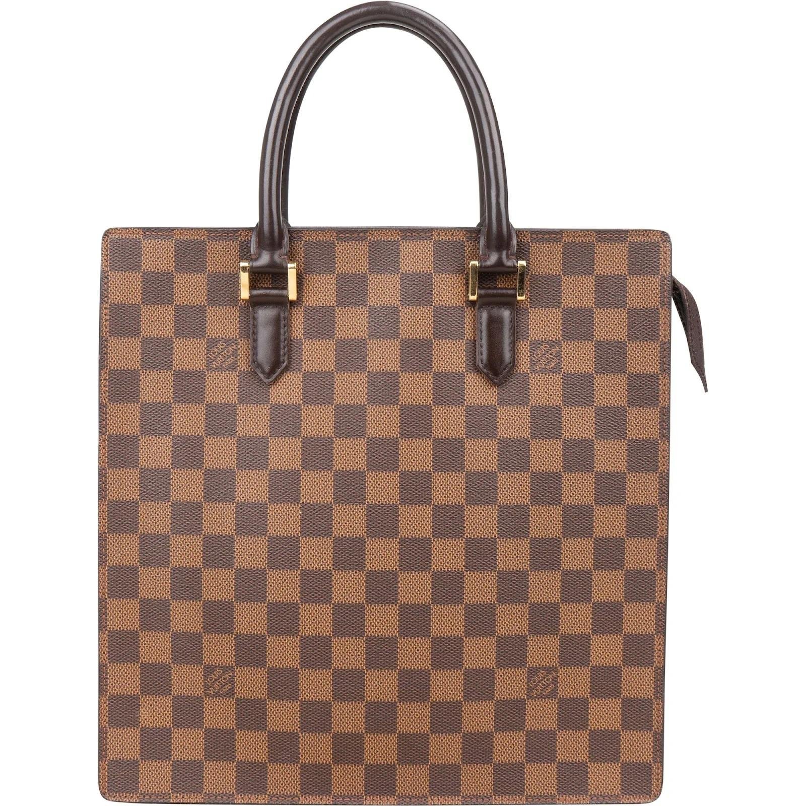 Plat leather handbag