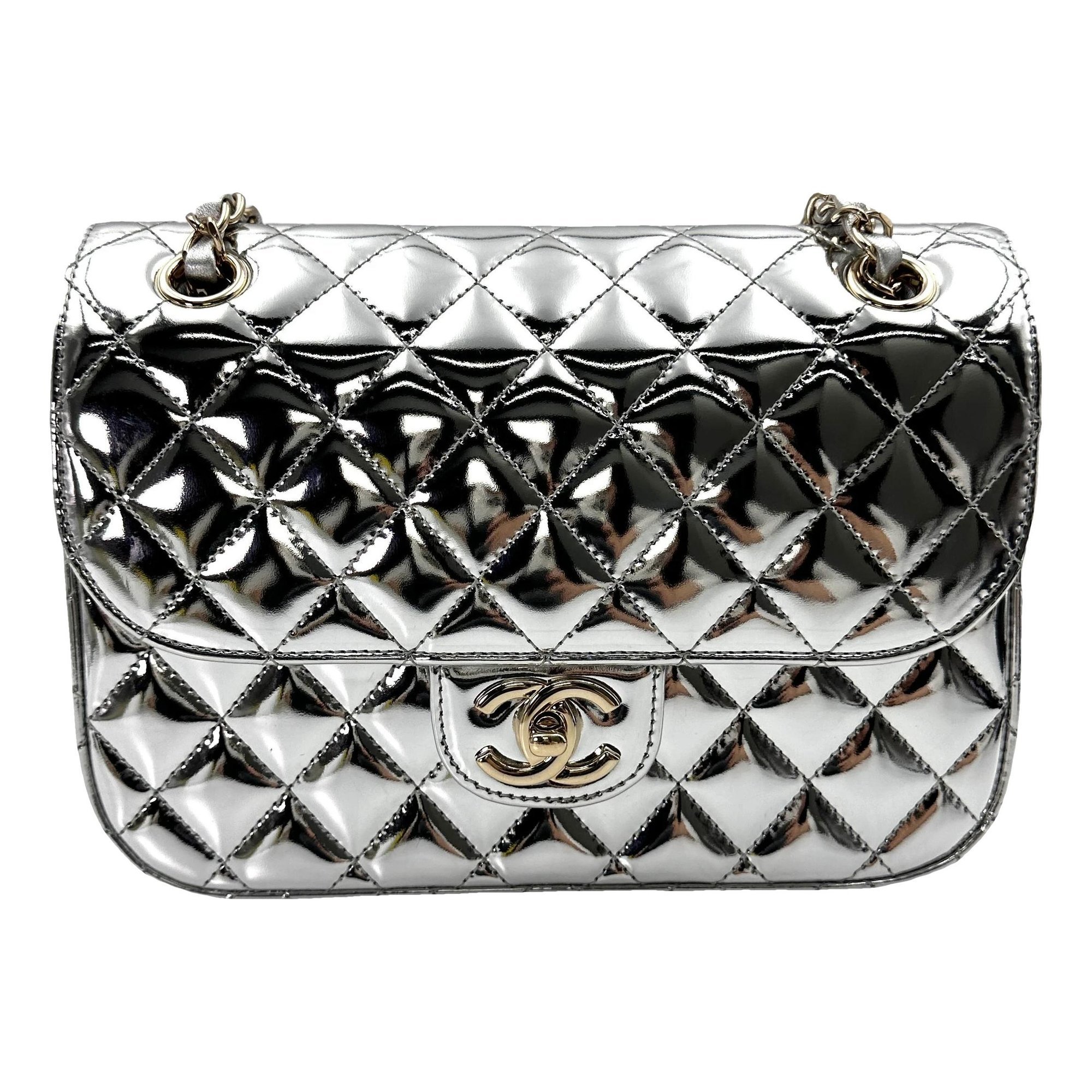 Timeless/Classique patent leather handbag