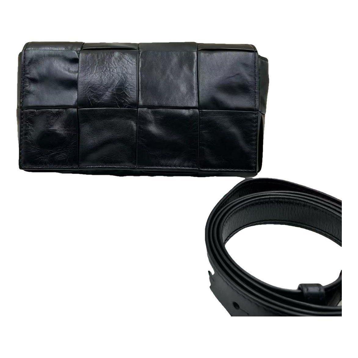 Cassette leather handbag