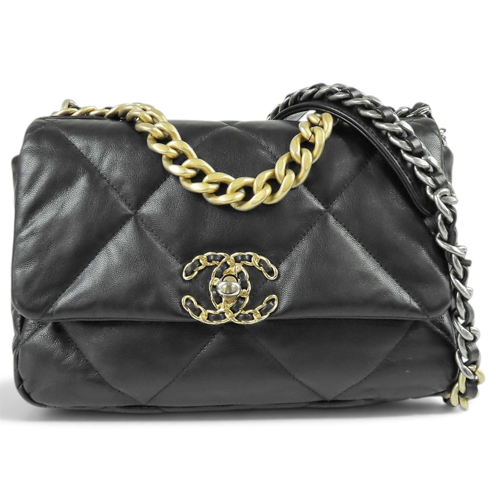 Chanel 19 leather handbag
