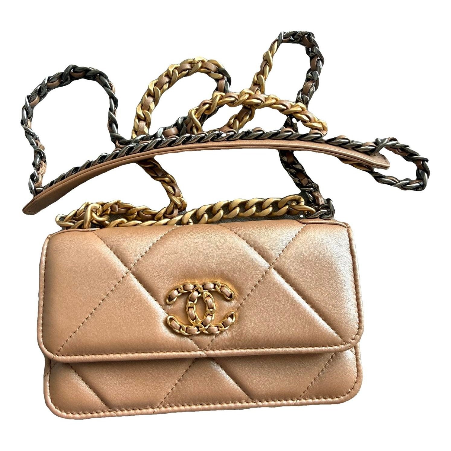 Wallet On Chain Chanel 19 leather handbag