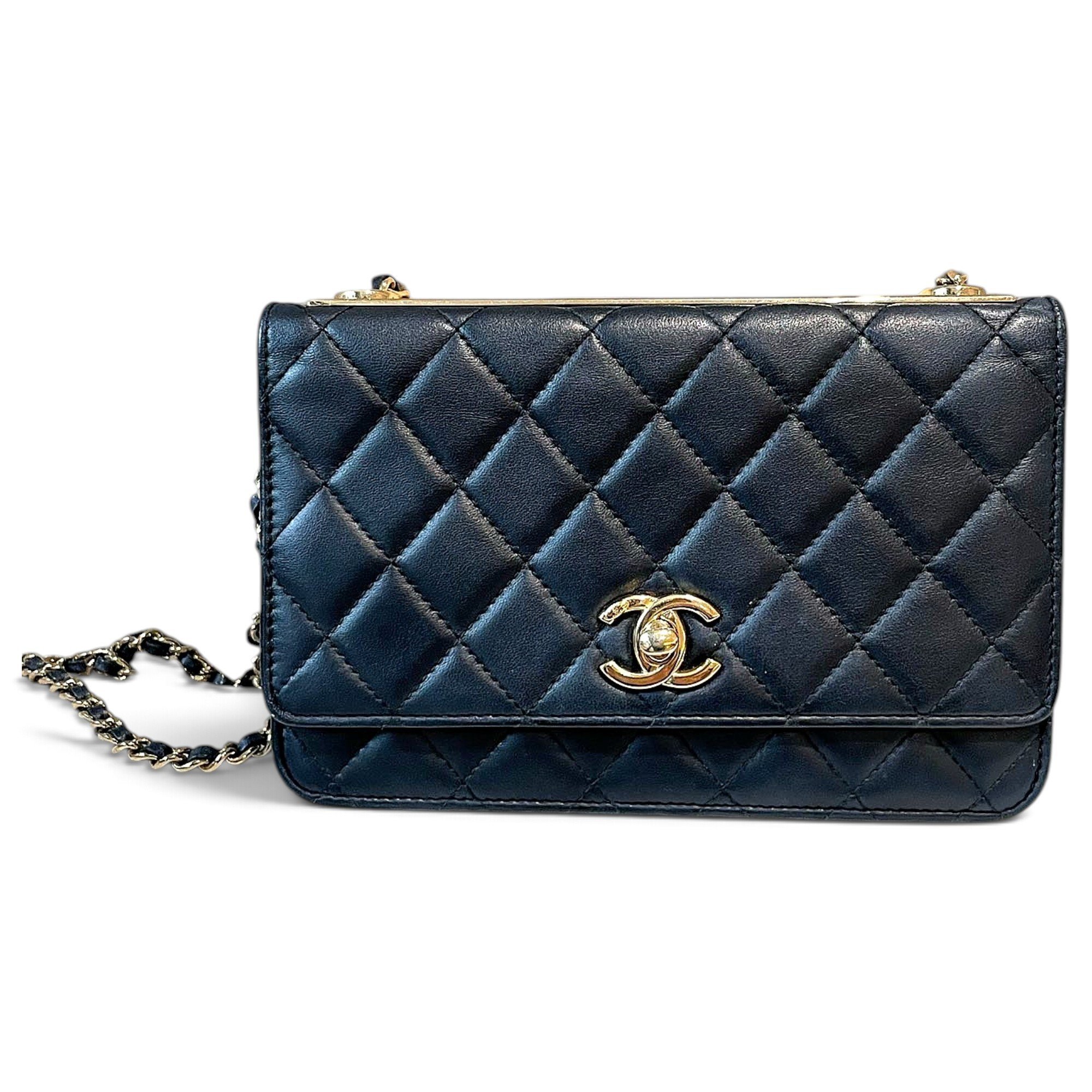 Trendy CC Wallet on Chain leather crossbody bag