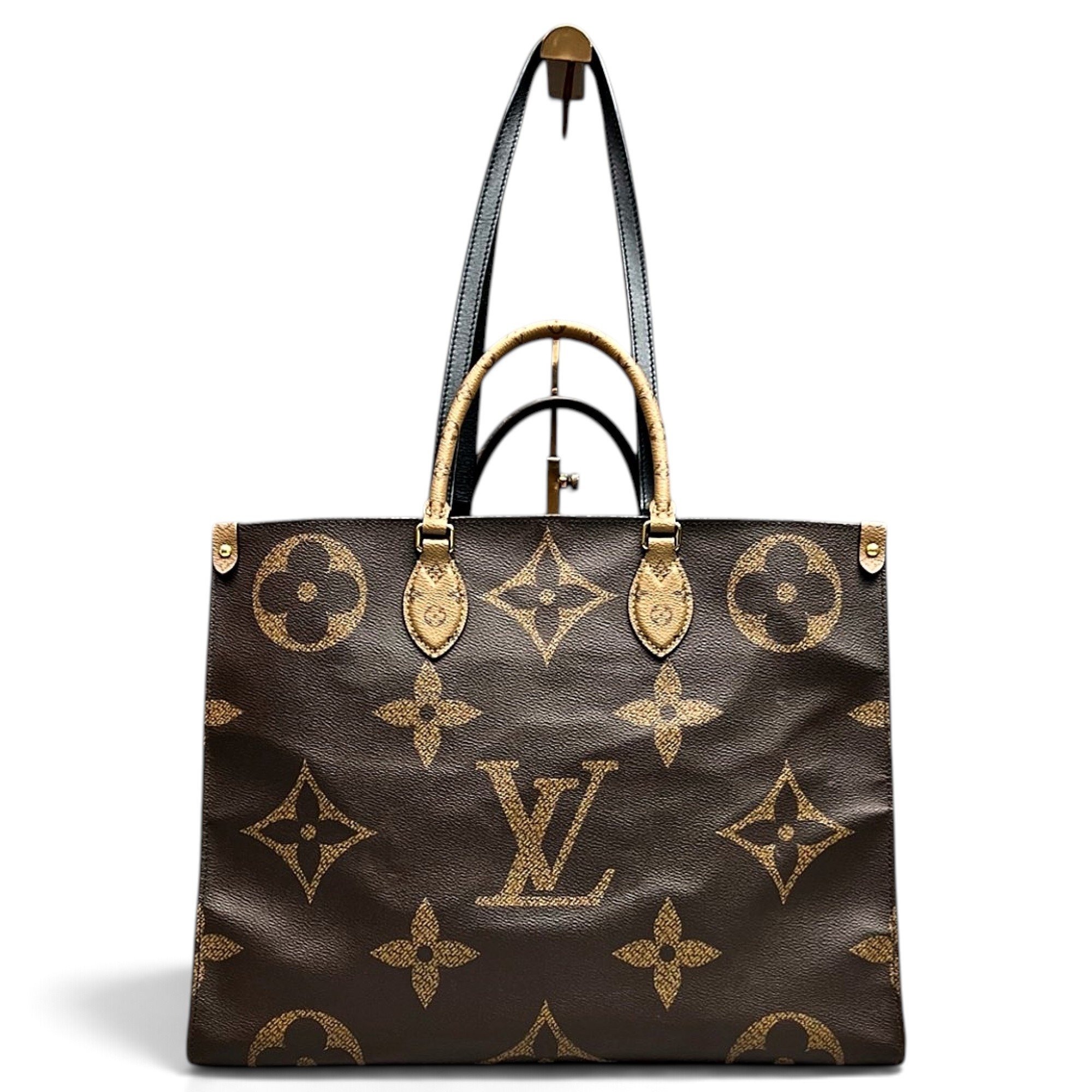 Onthego leather tote