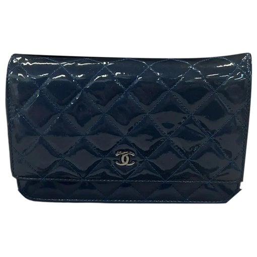 Wallet On Chain Timeless/Classique patent leather crossbody bag