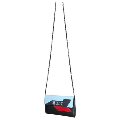 Wallet On Chain leather crossbody bag