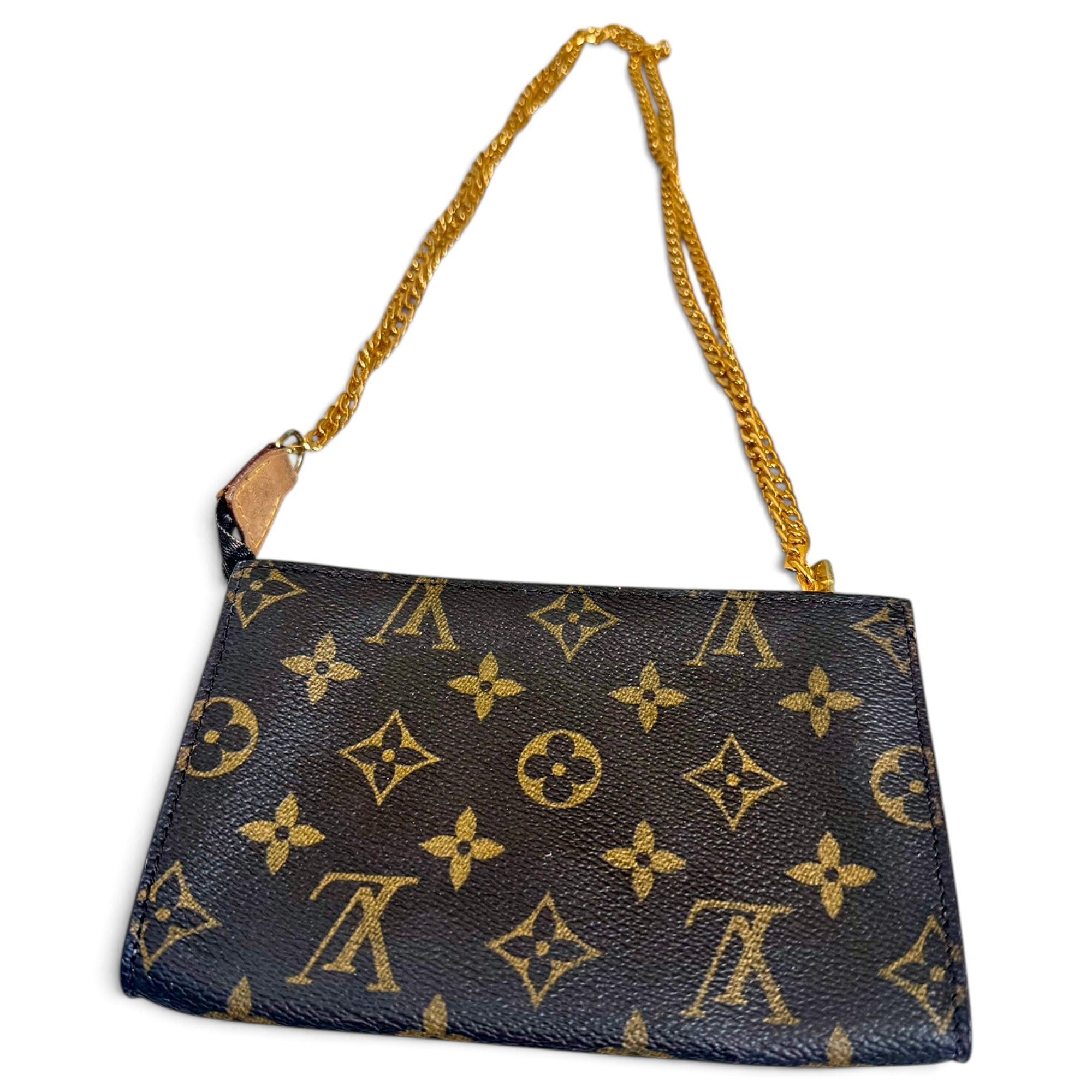 Pochette Accessoire patent leather handbag