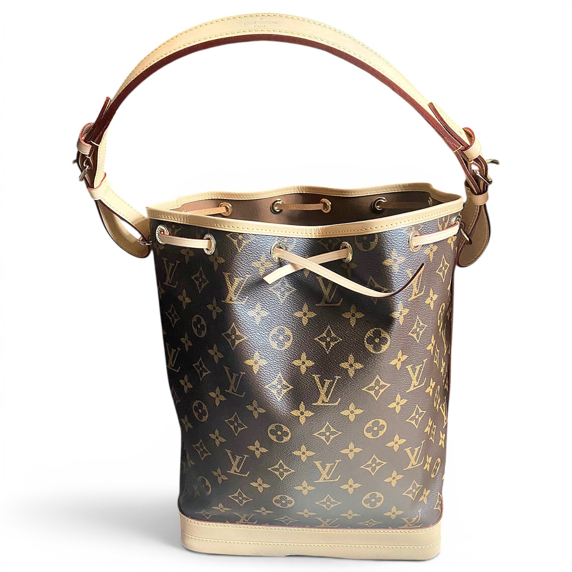 Louis Vuitton Noé linen handbag