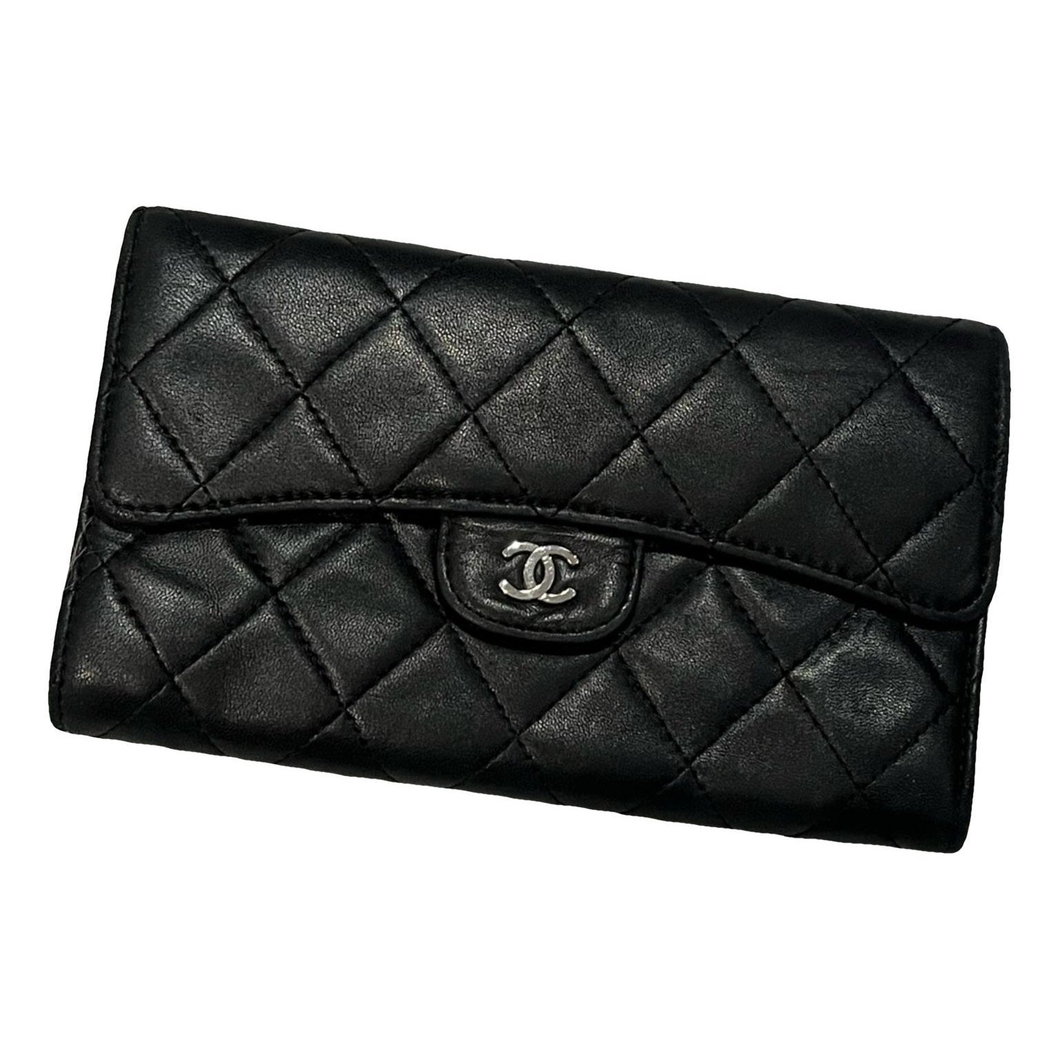 Wallet On Chain Timeless/Classique leather crossbody bag