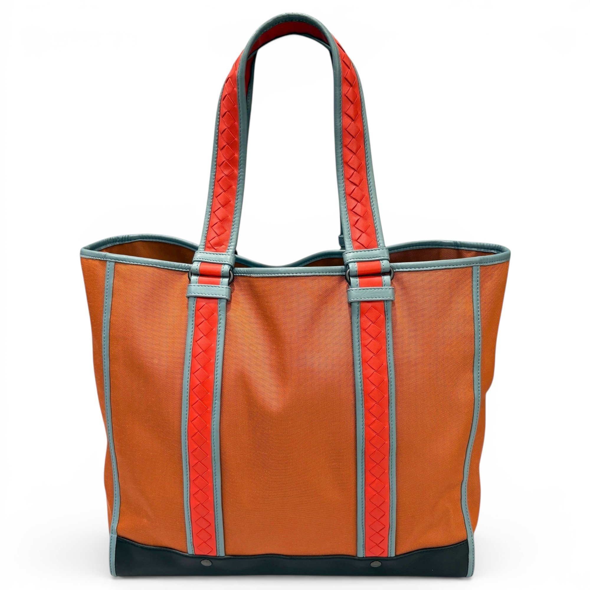 Leather tote
