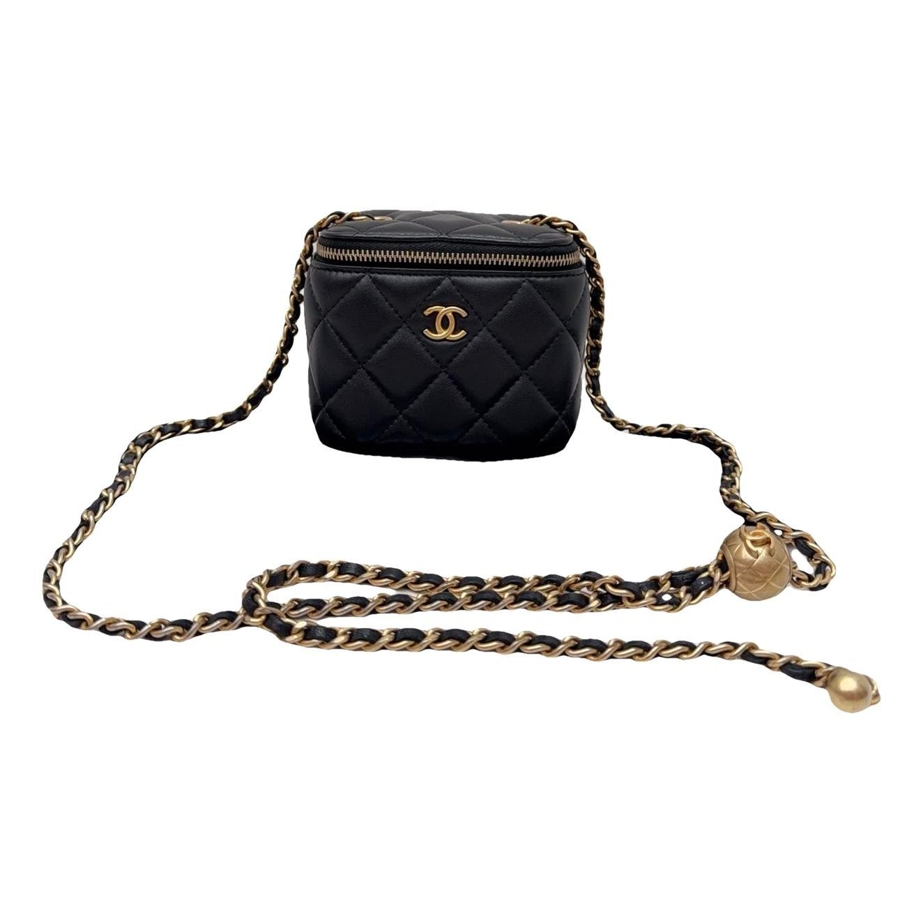 Trendy CC Vanity leather handbag