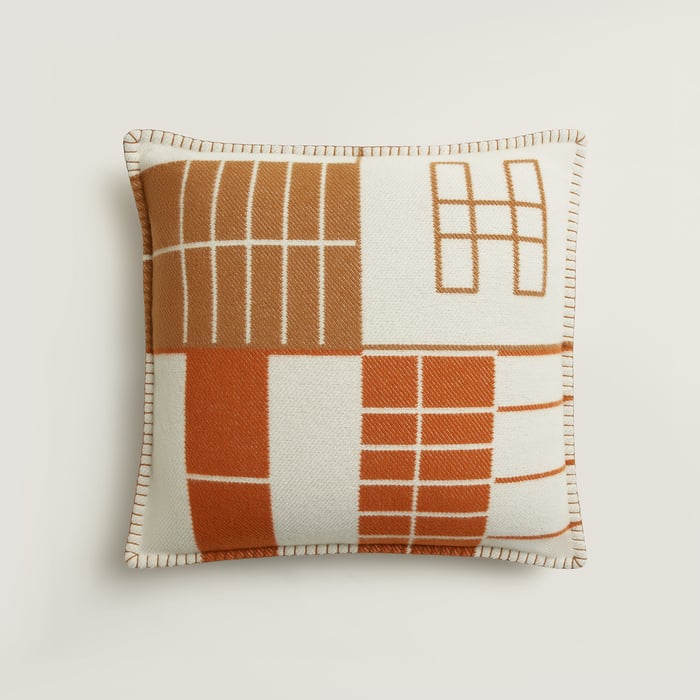 Miel Gold Atelier d'Artiste Pillow