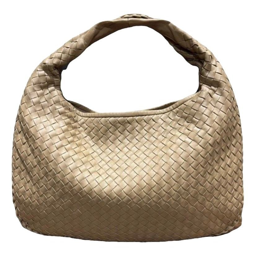 Veneta leather handbag