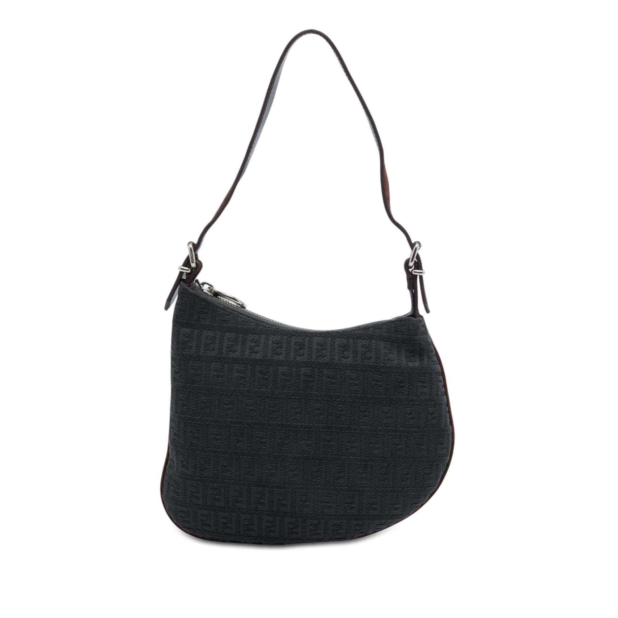 Oyster cloth handbag