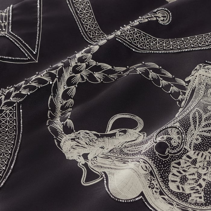 Embroidered Grand Apparat Scarf 90