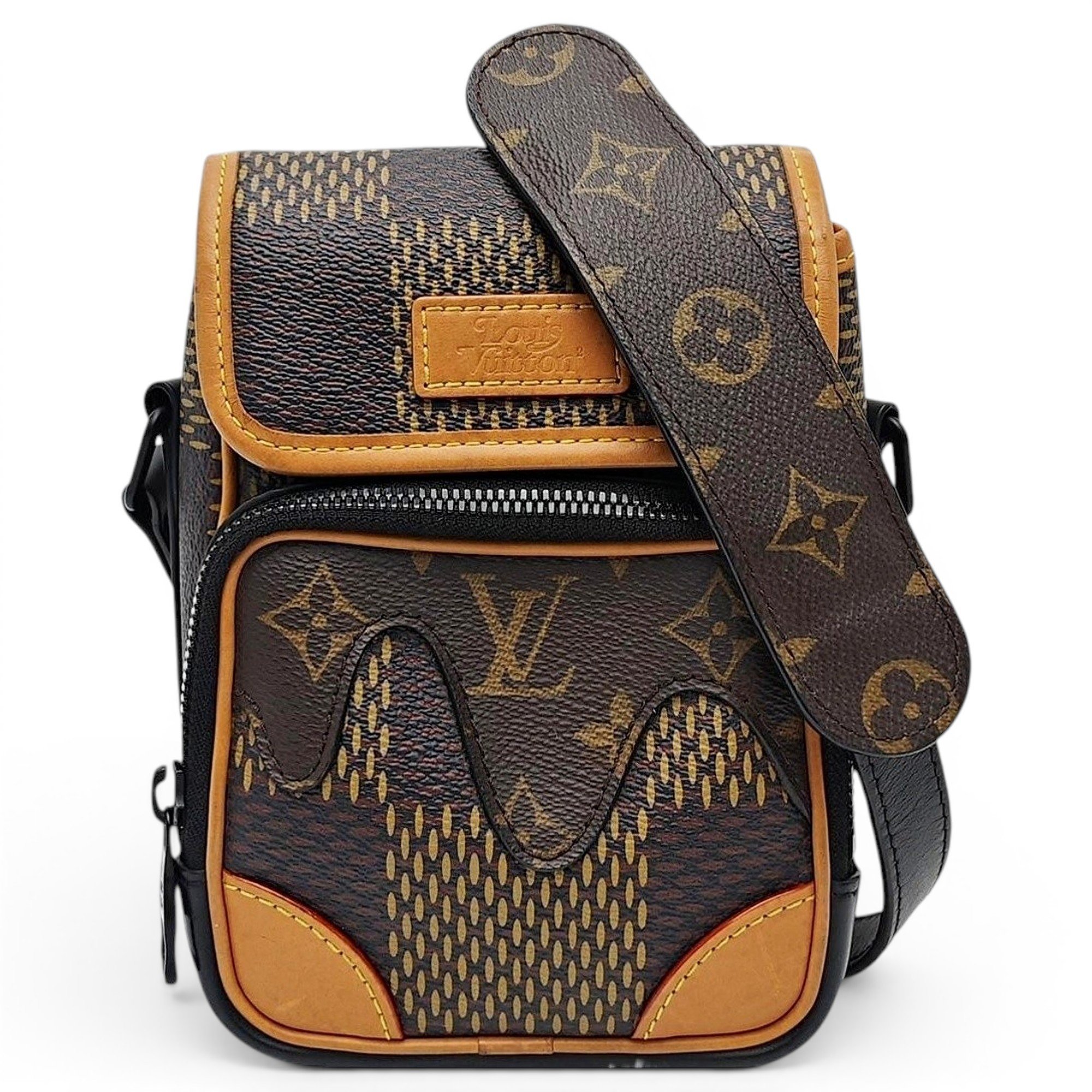 Amazon leather handbag