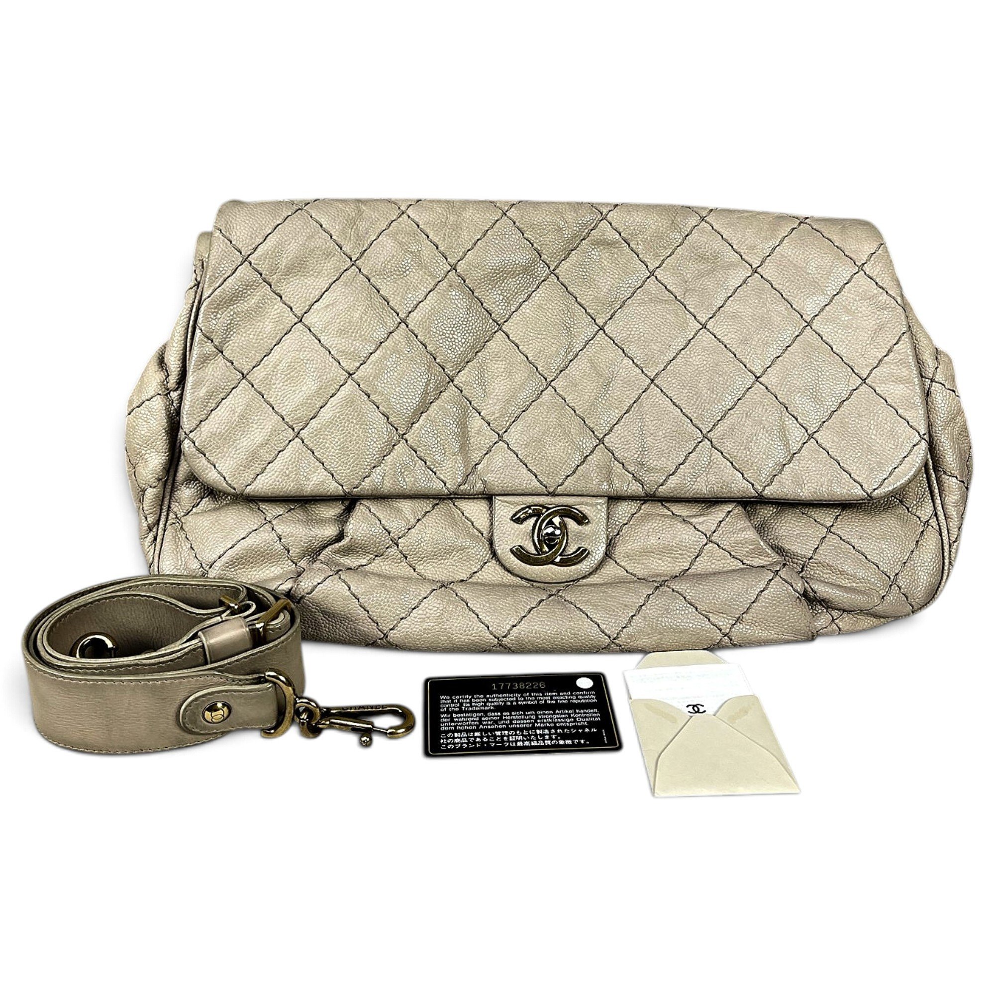 Timeless/Classique leather handbag