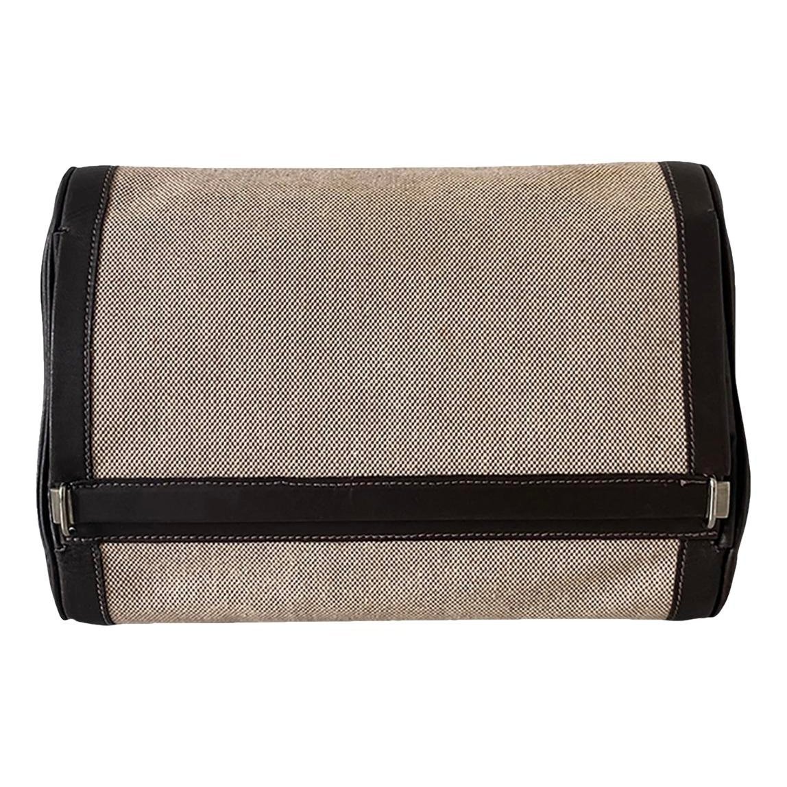 Cloth clutch bag