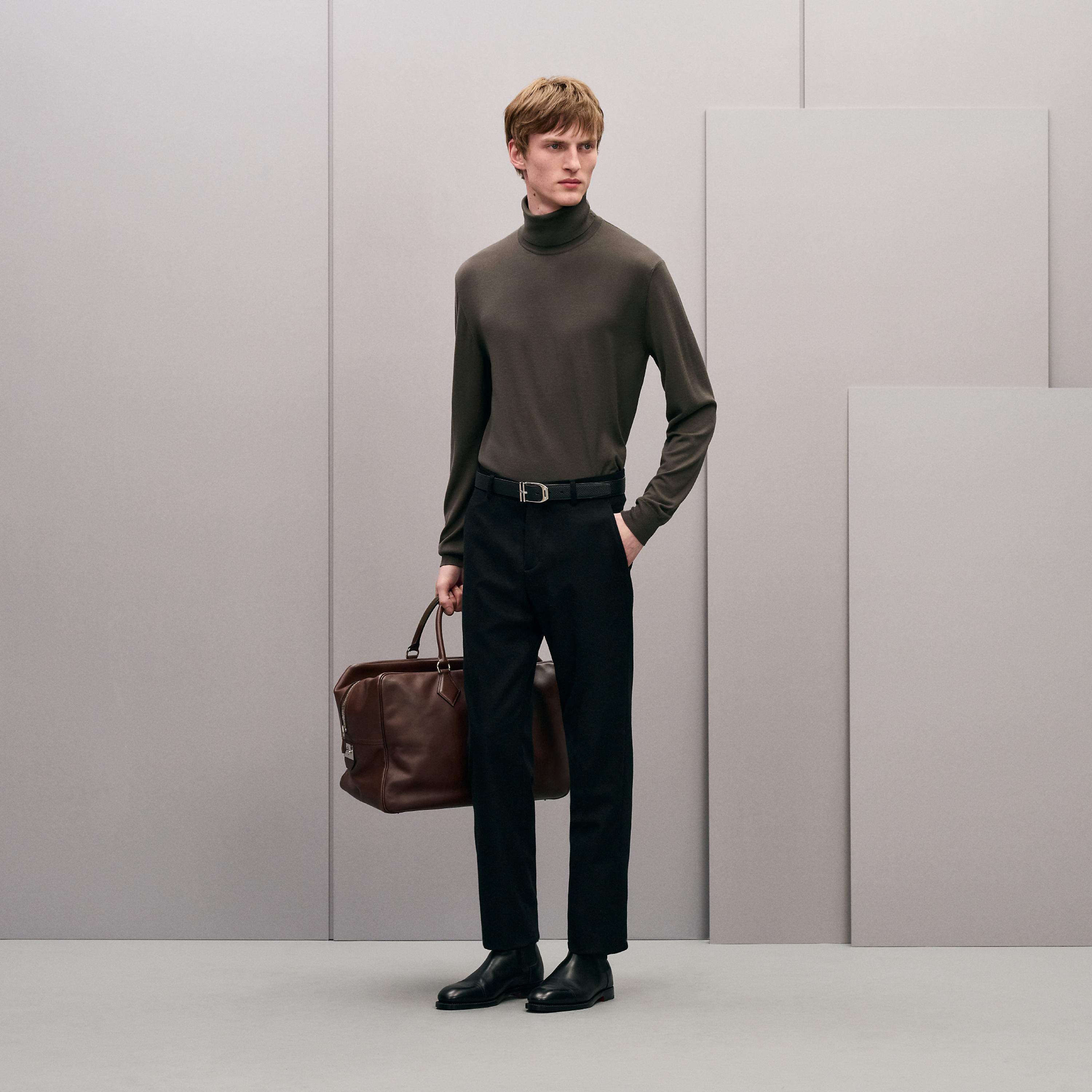 "Detail H" turtleneck sweater