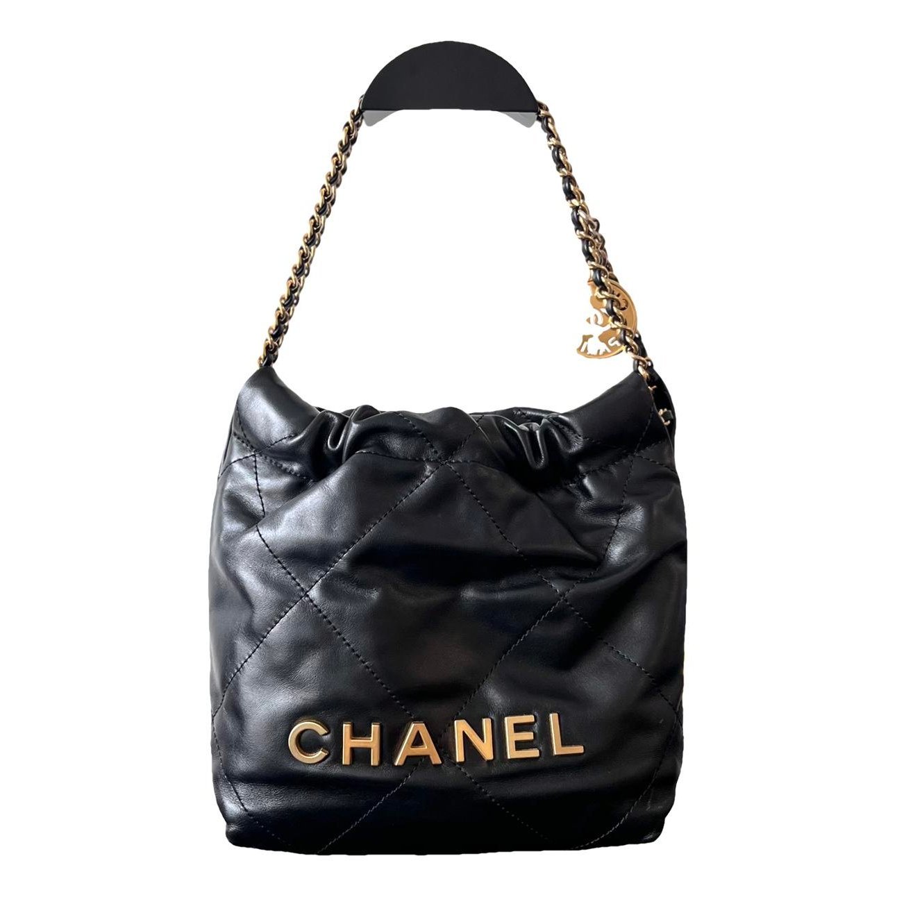 Chanel 22 leather crossbody bag