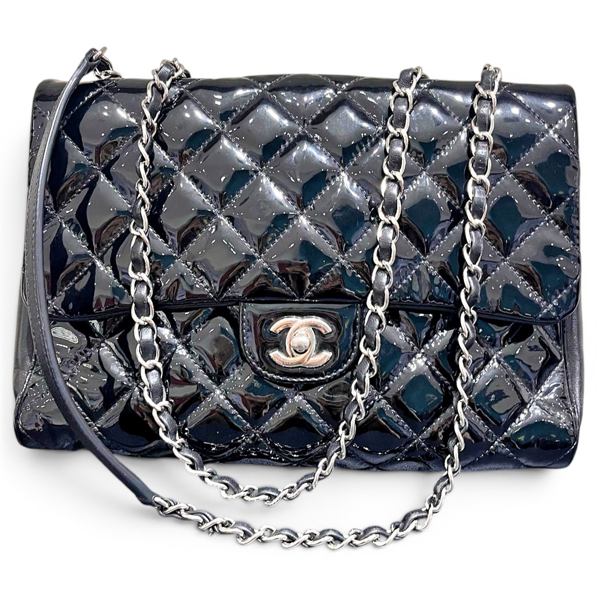Timeless/Classique patent leather crossbody bag