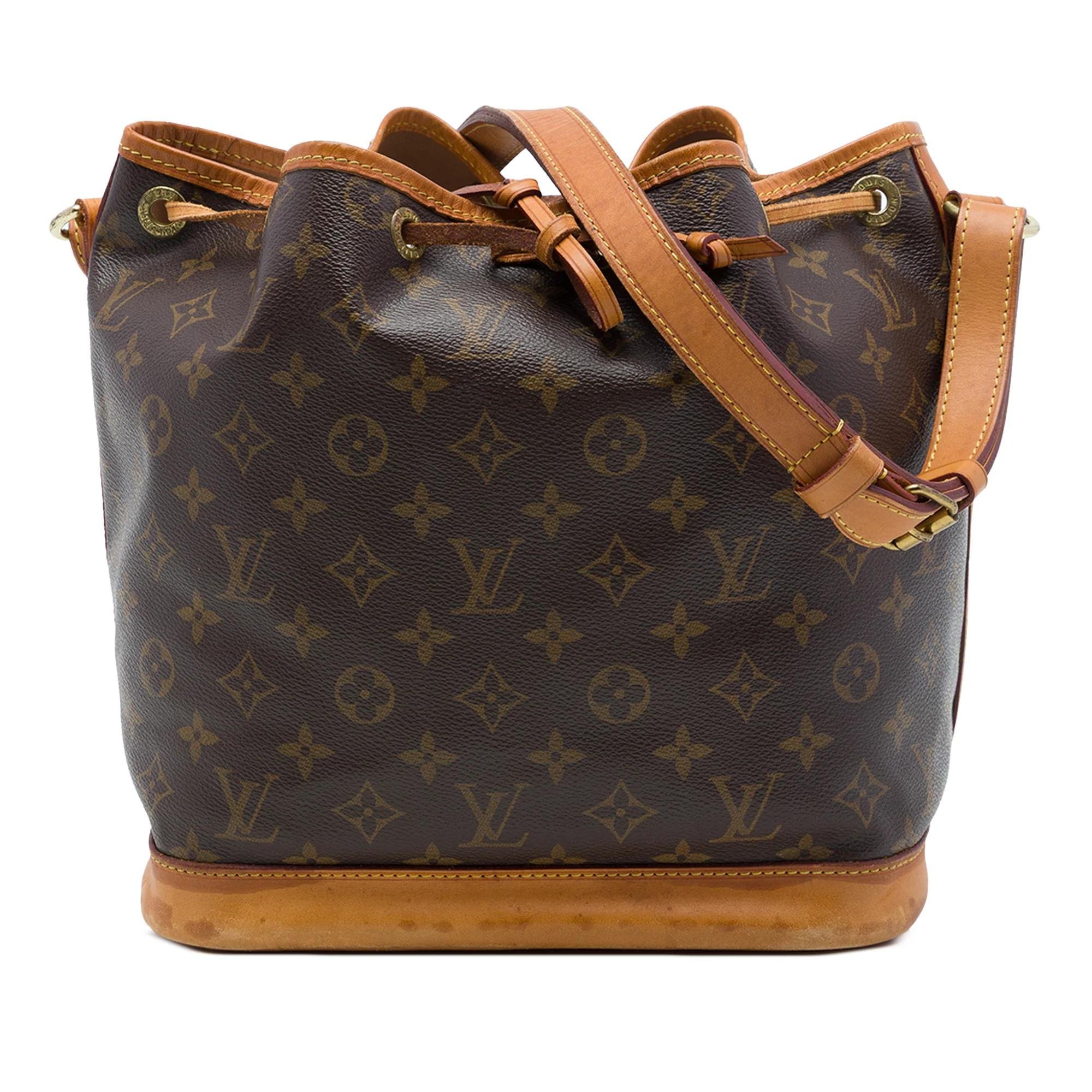 Bucket leather handbag