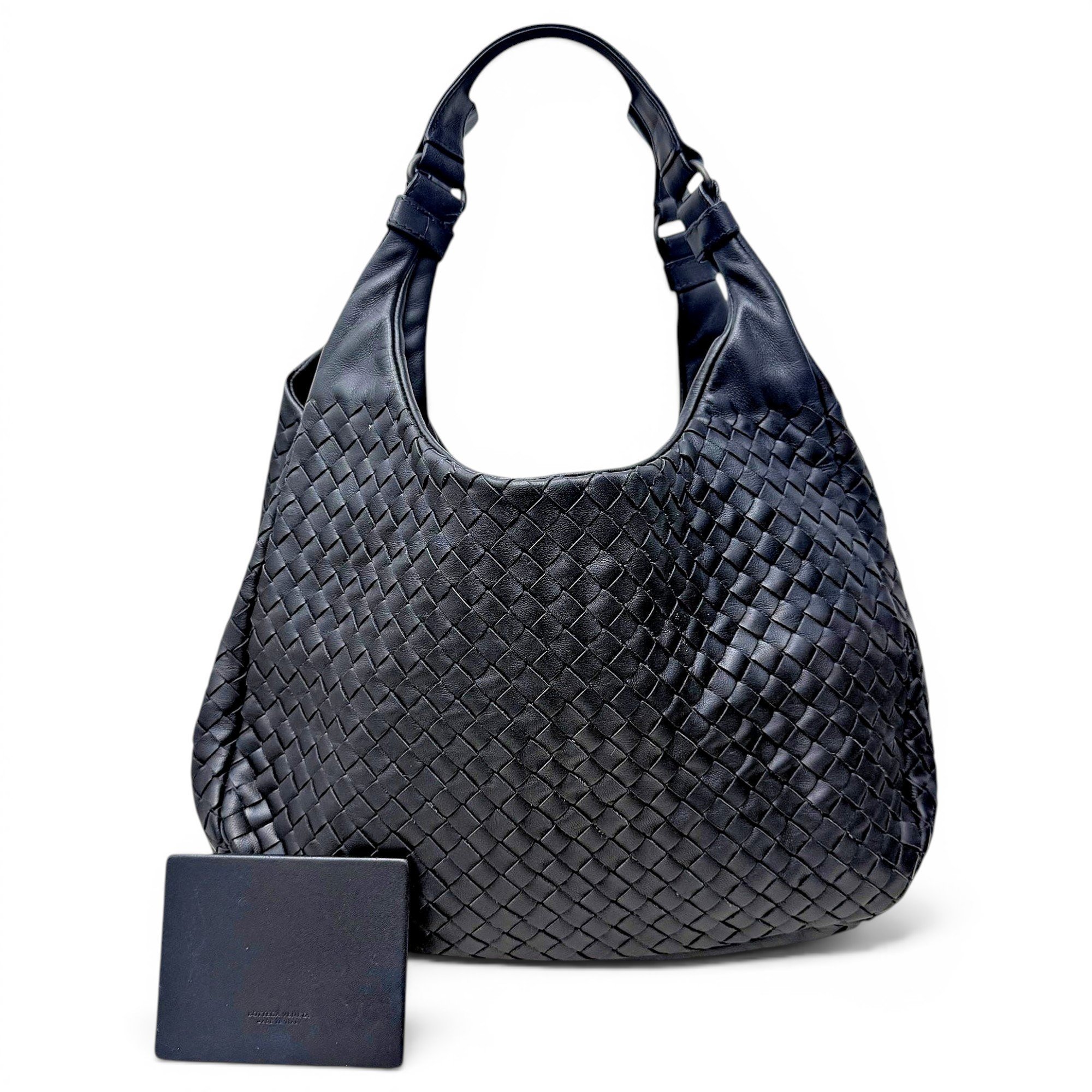 Veneta leather handbag