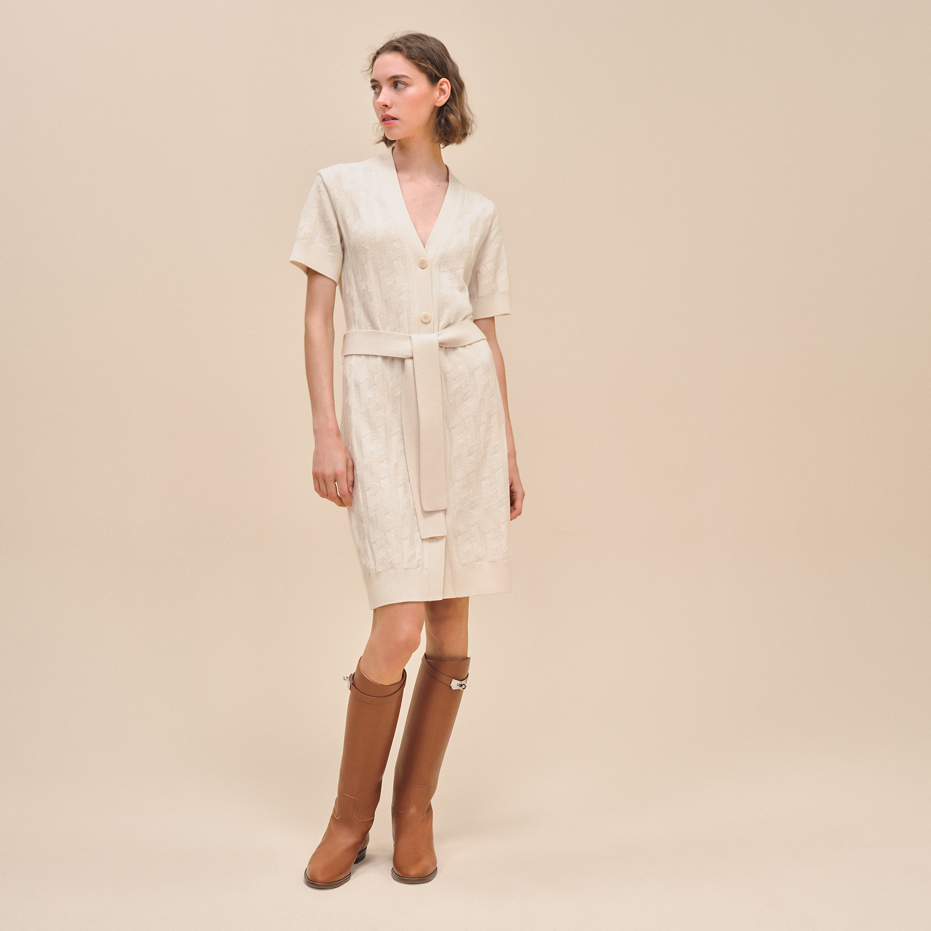 "H" short-sleeve dress