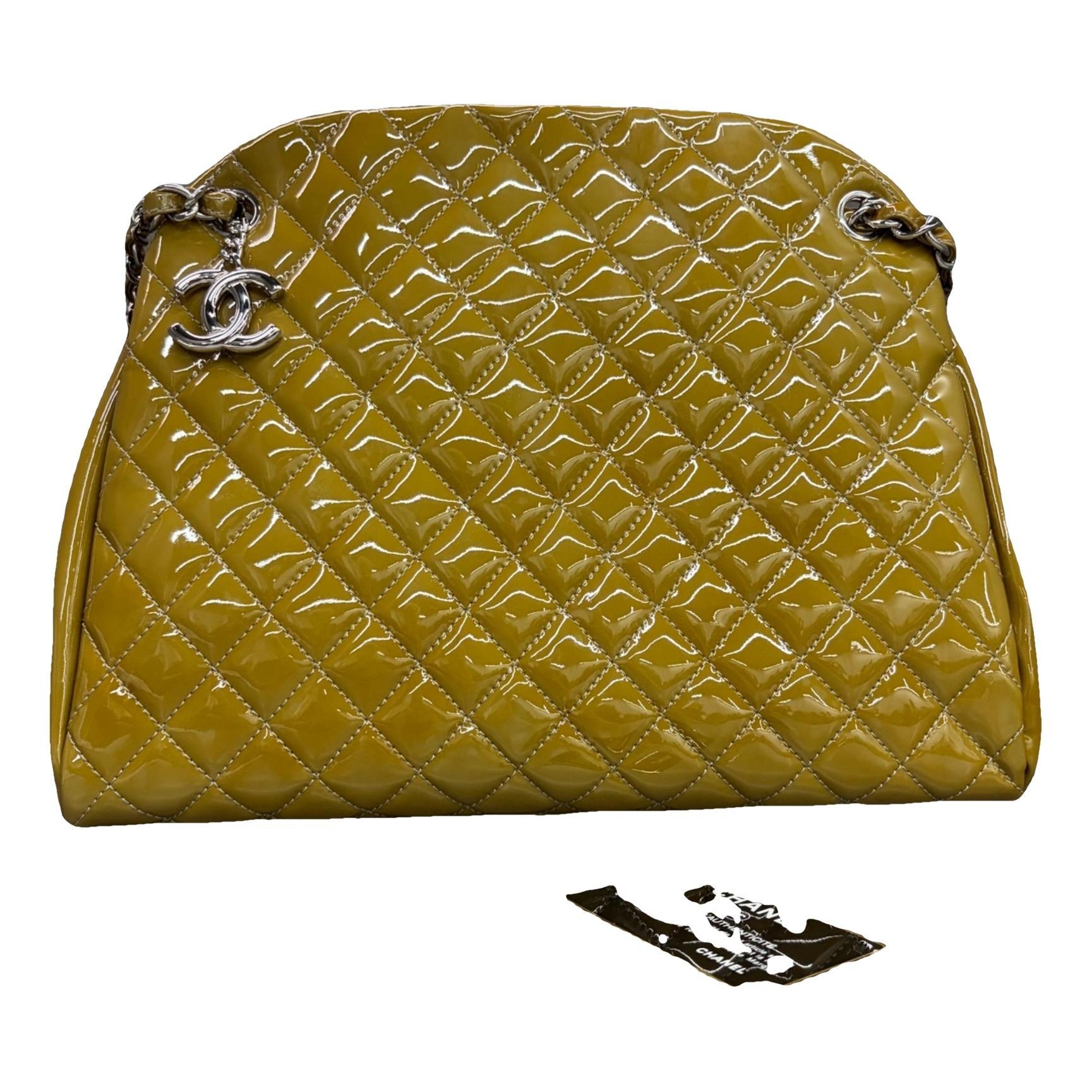 Mademoiselle patent leather handbag