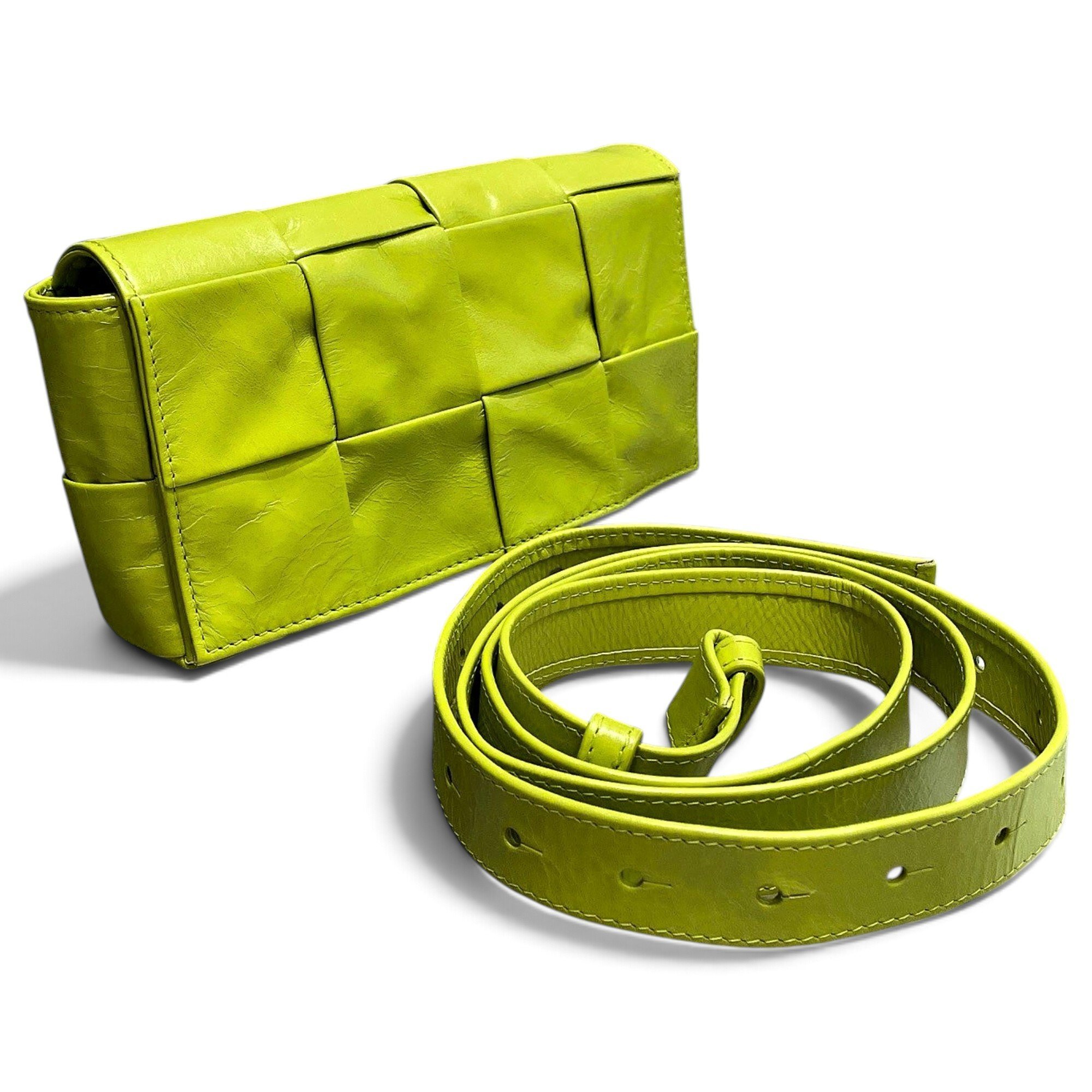 Cassette leather crossbody bag