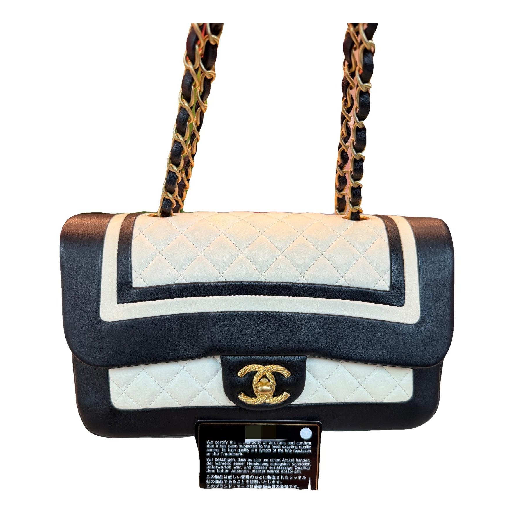 Timeless/Classique leather crossbody bag