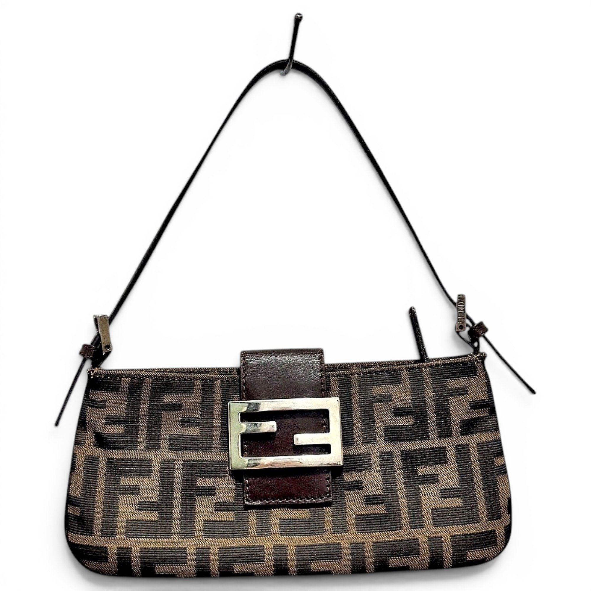 Baguette cloth handbag