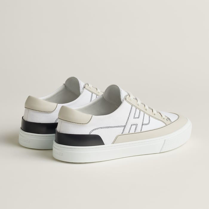 Deep Sneaker