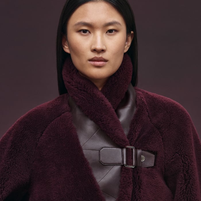 Rouge Bordeaux Short Leather Coat