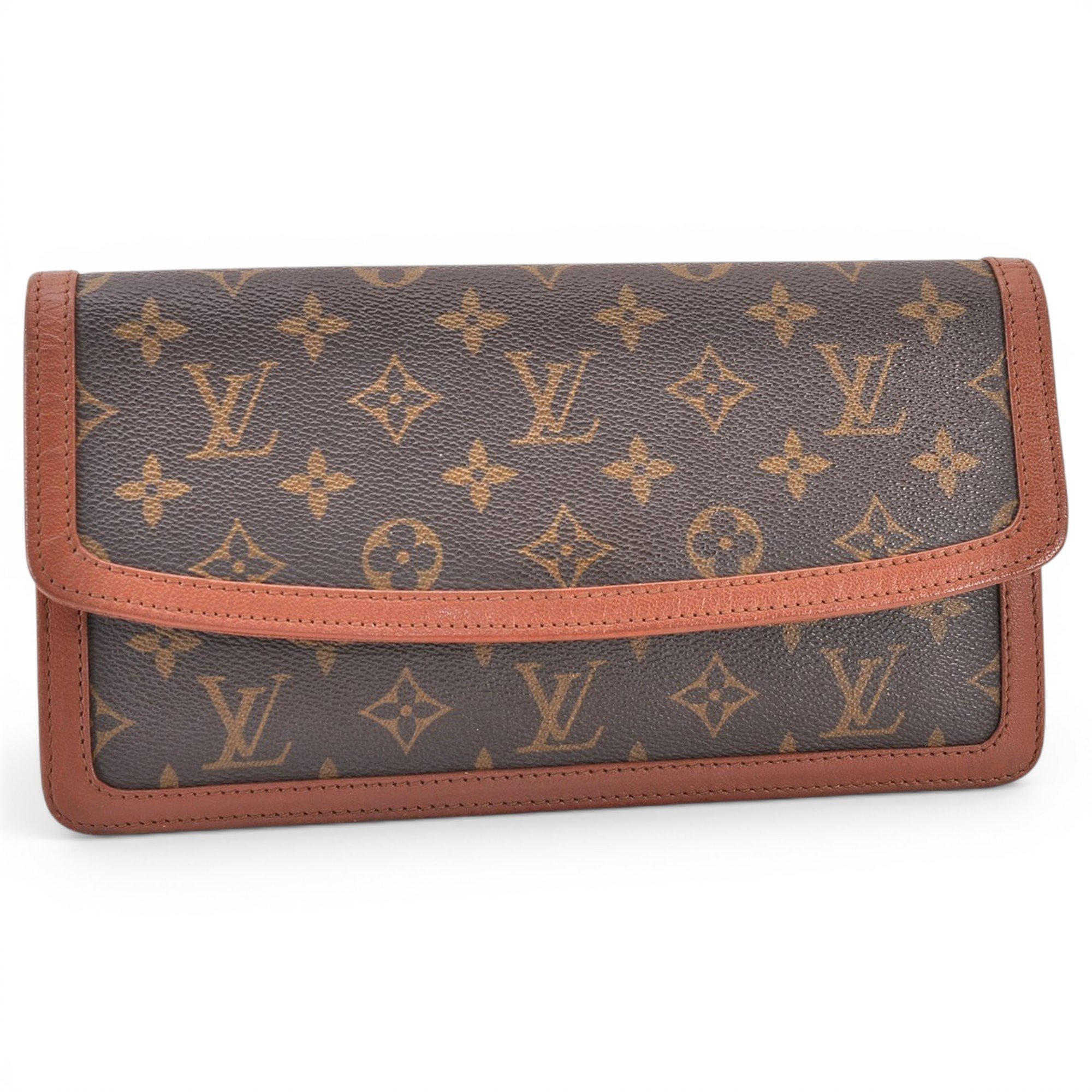 Leather clutch bag