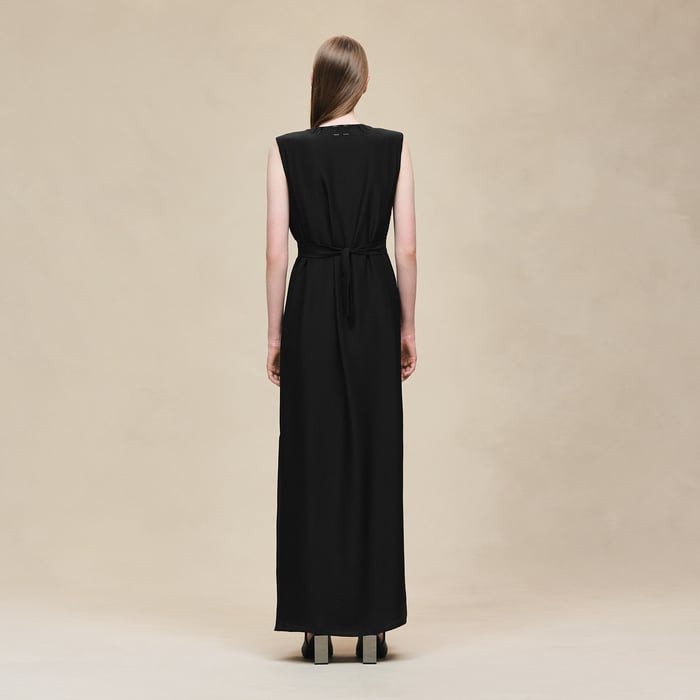 Noir Sleeveless Embroidered Caftan