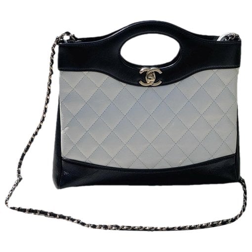 31 Vintage leather crossbody bag