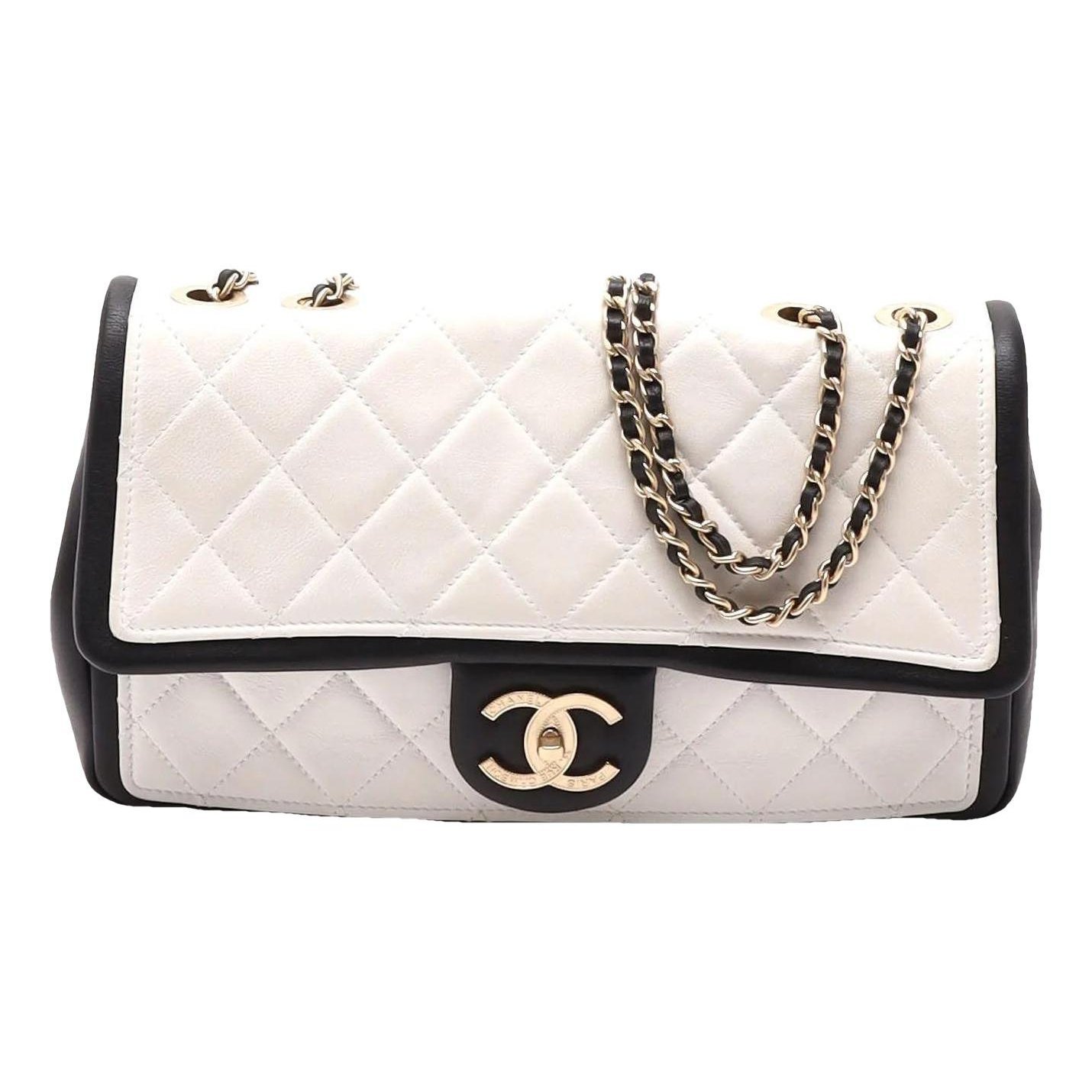Chanel Timeless/Classique leather handbag
