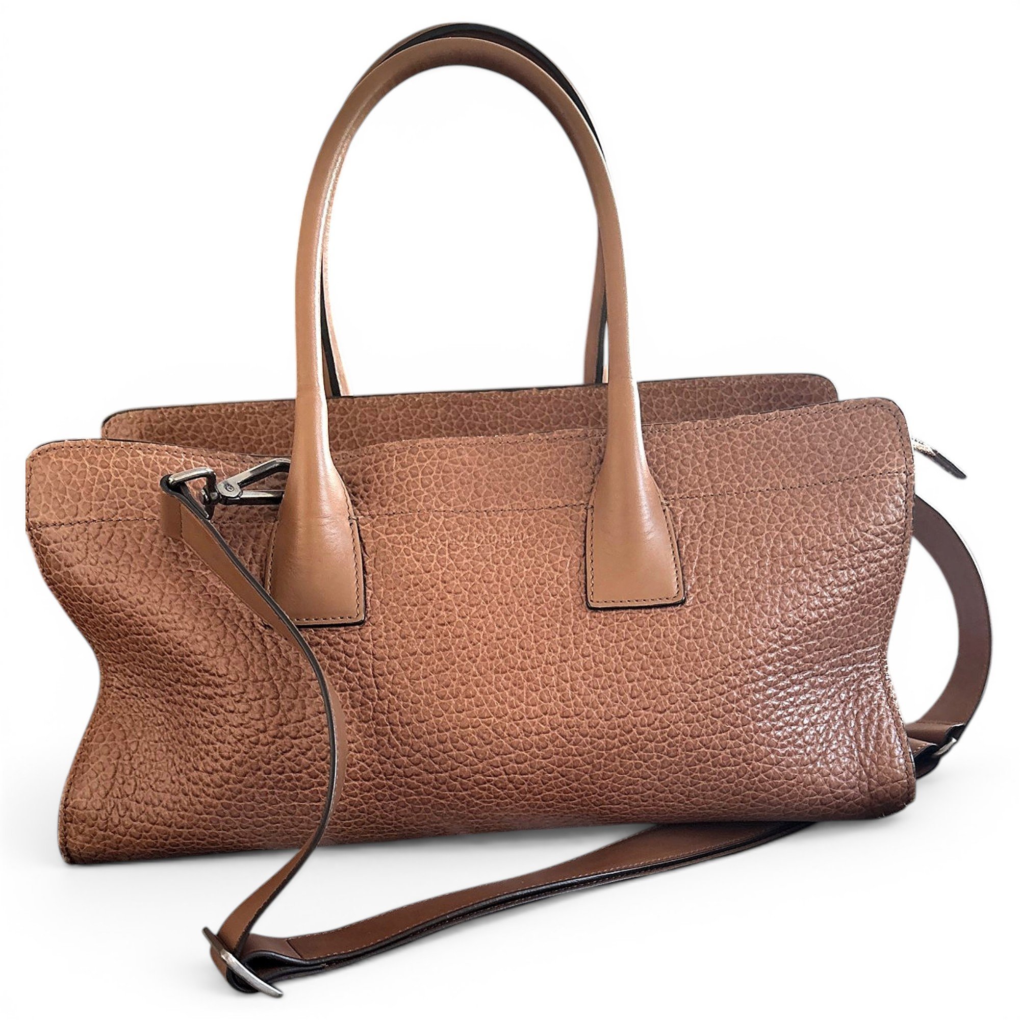 Essence leather handbag