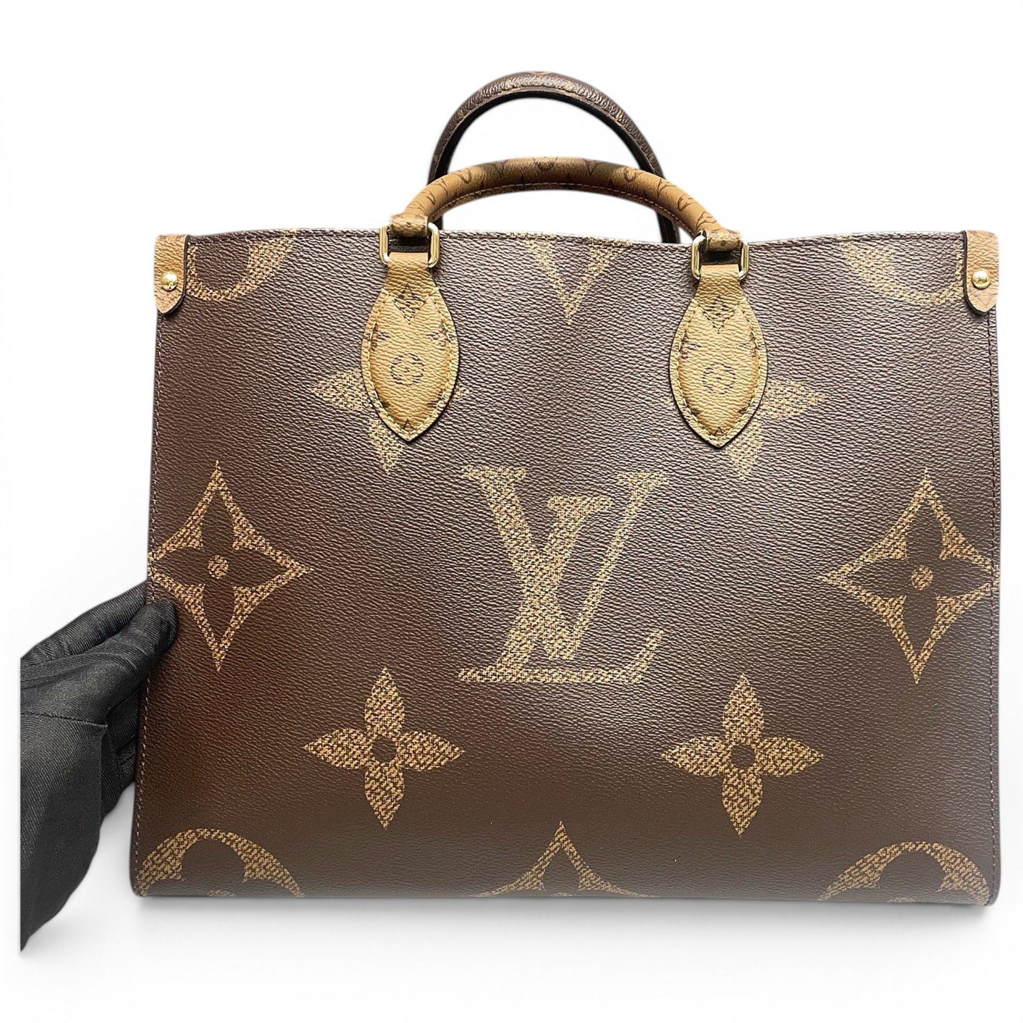 Onthego leather tote