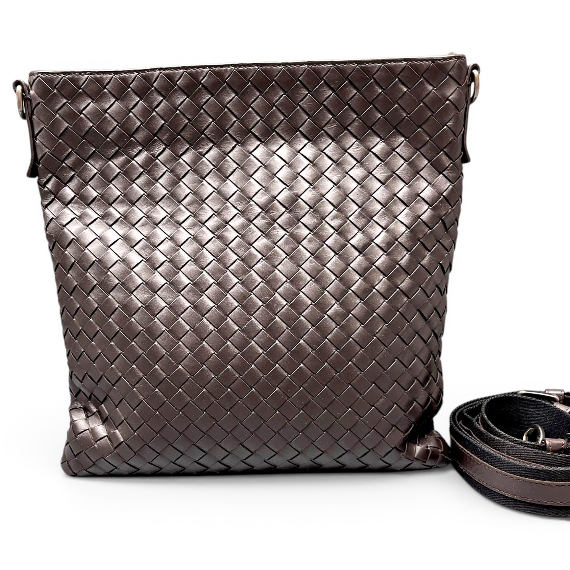 Leather crossbody bag
