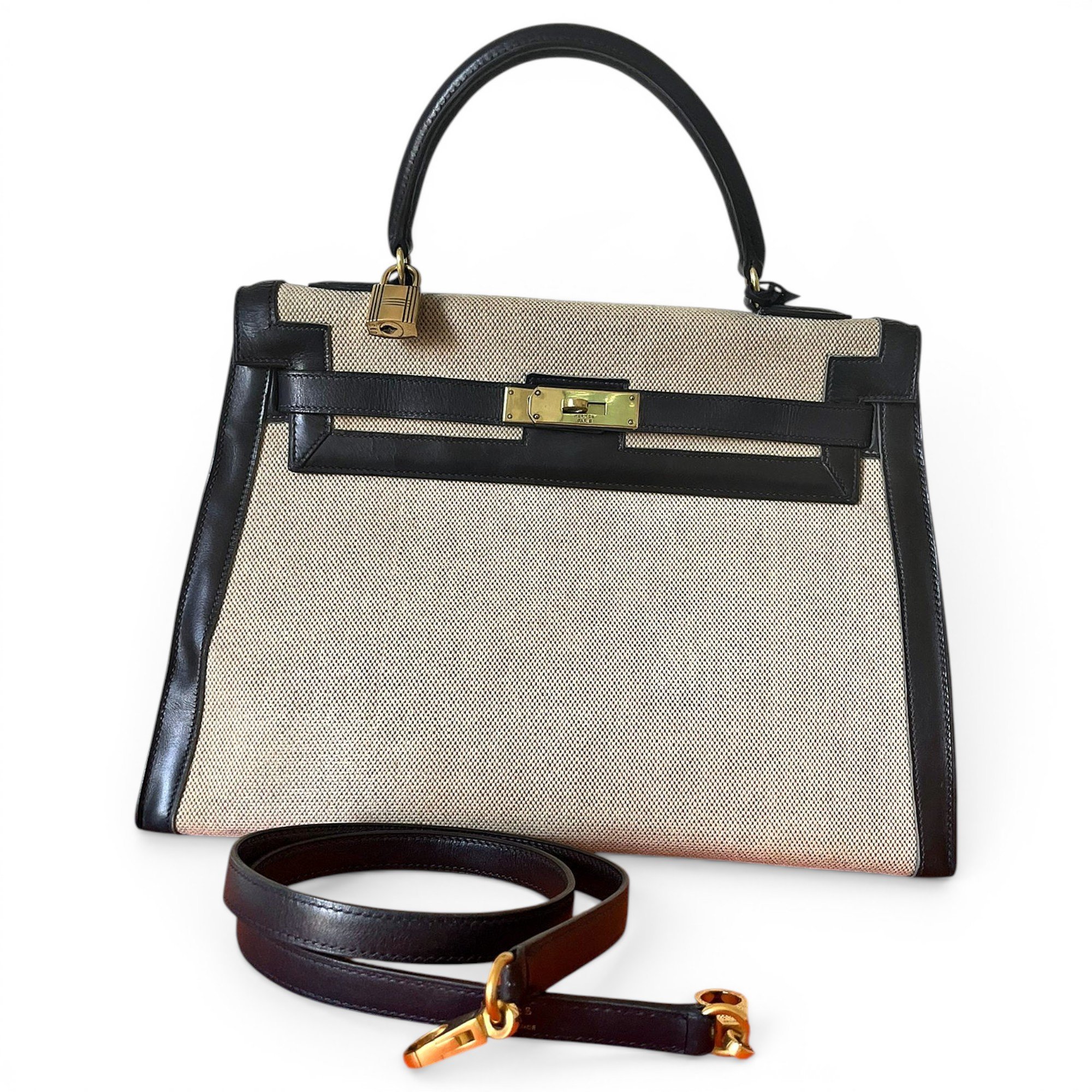 Kelly 32 leather handbag