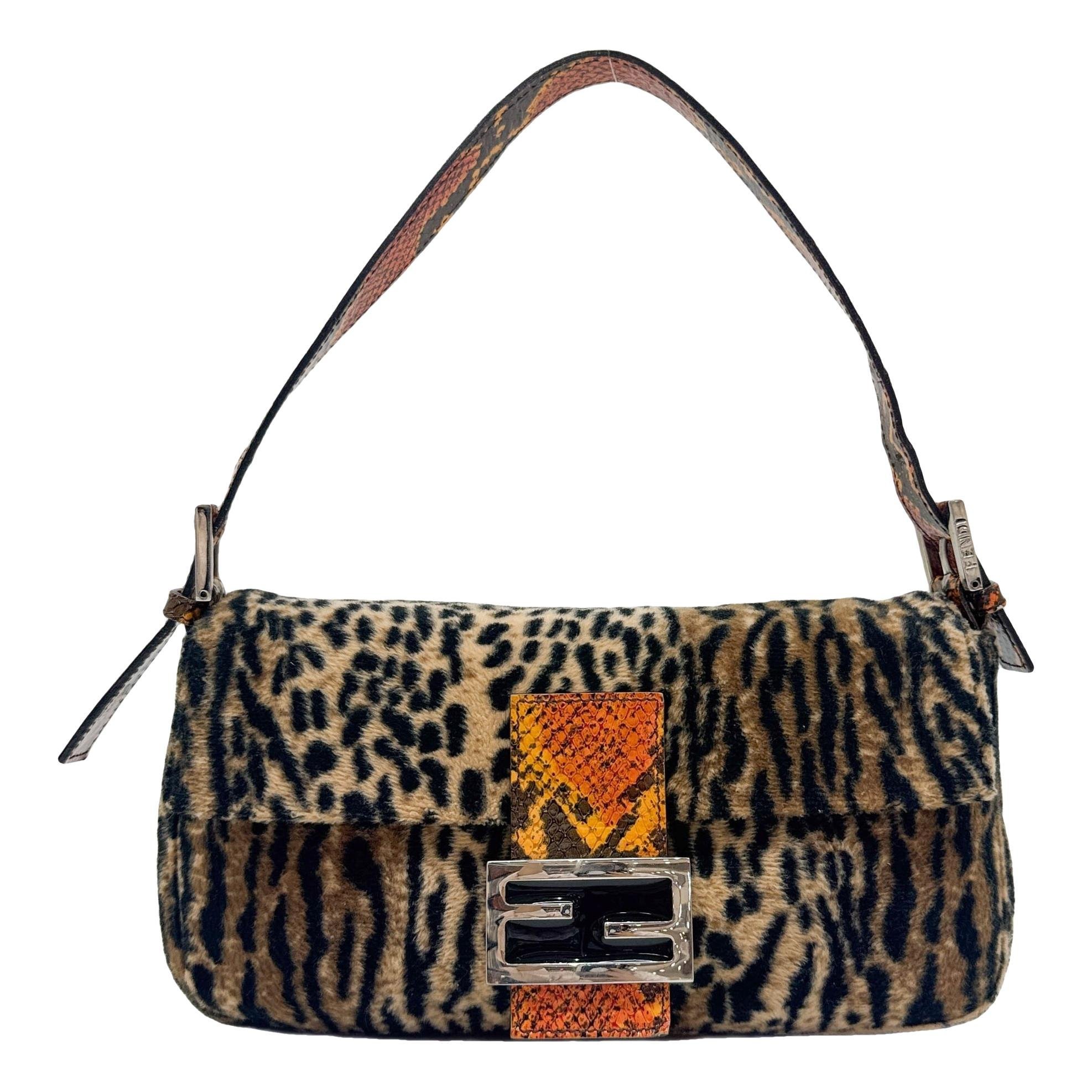 Baguette velvet handbag
