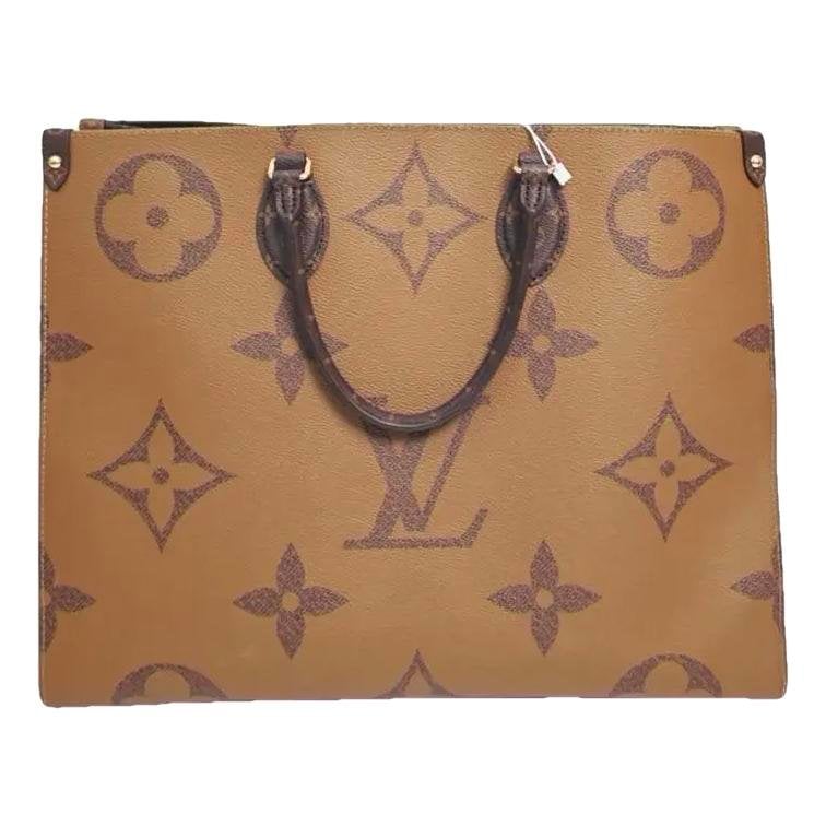 Onthego vinyl handbag