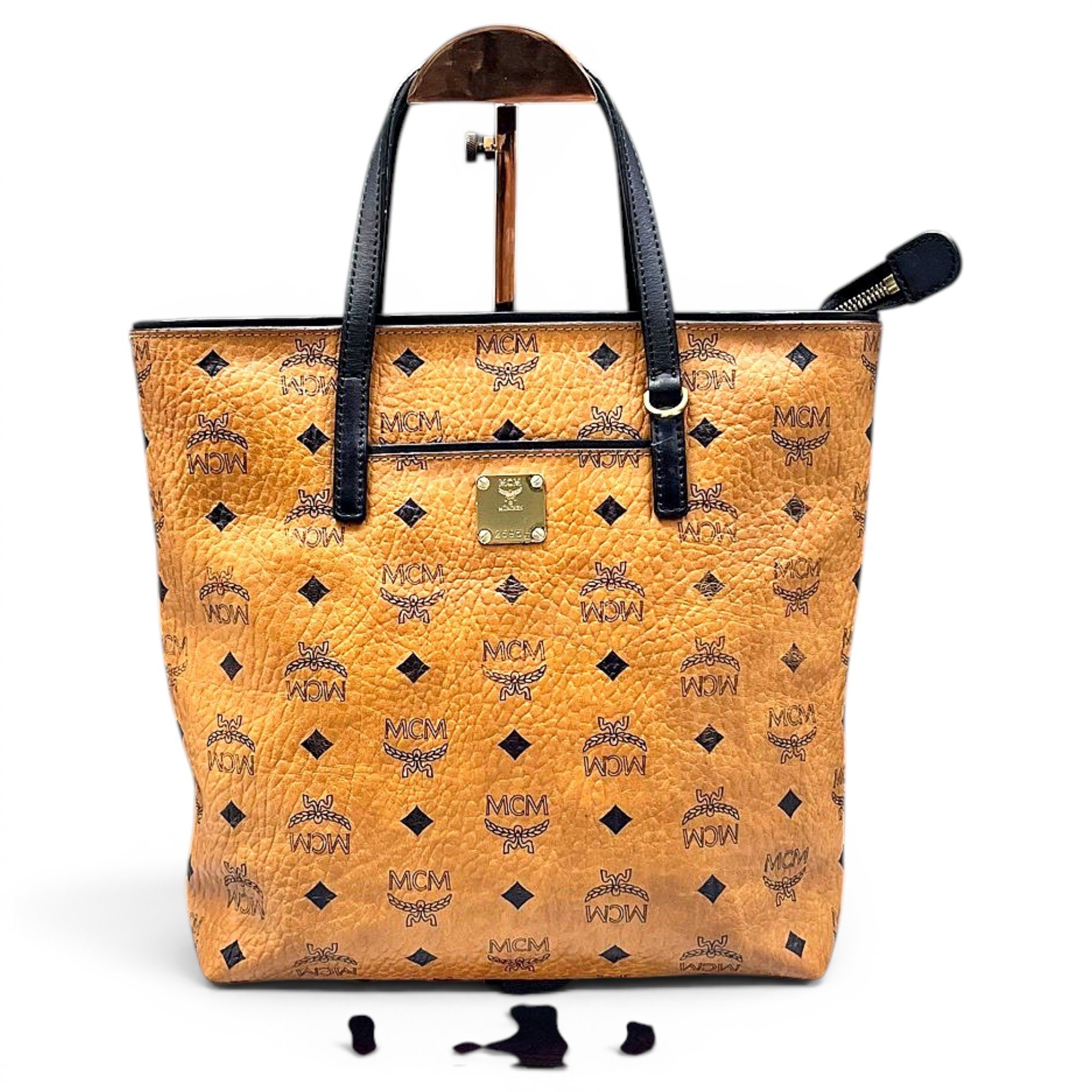 Anya leather tote
