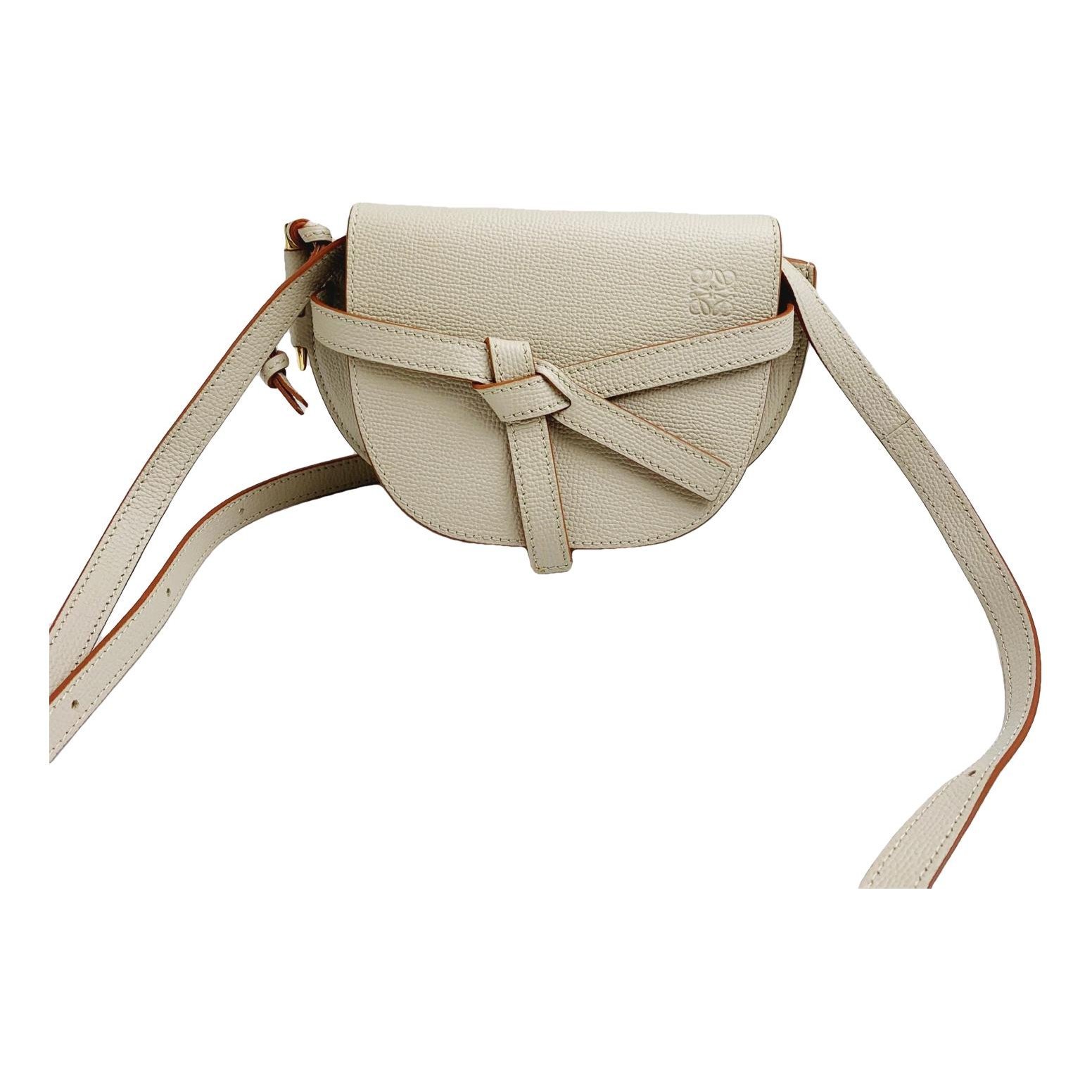 Gate leather handbag