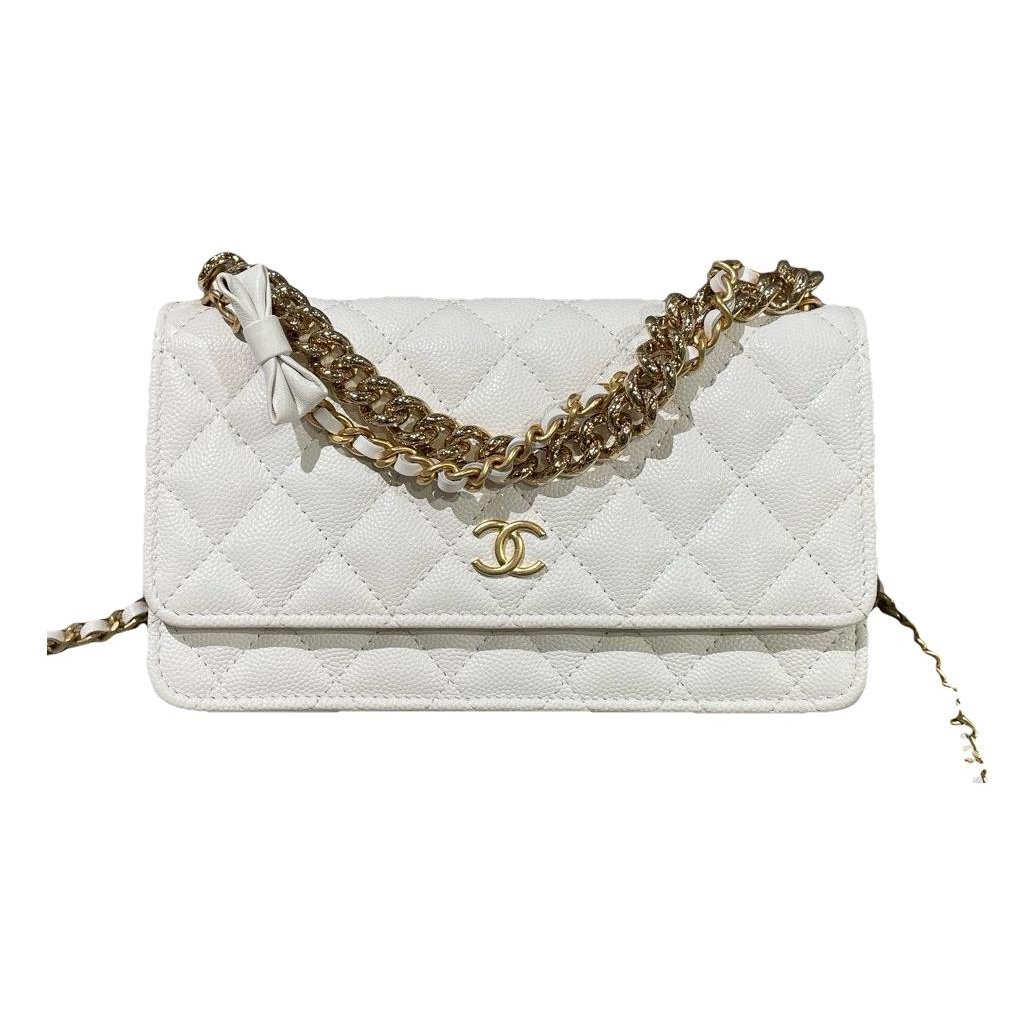 Wallet On Chain Timeless/Classique leather crossbody bag
