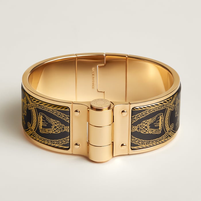 Grand Apparat Hinged Bracelet