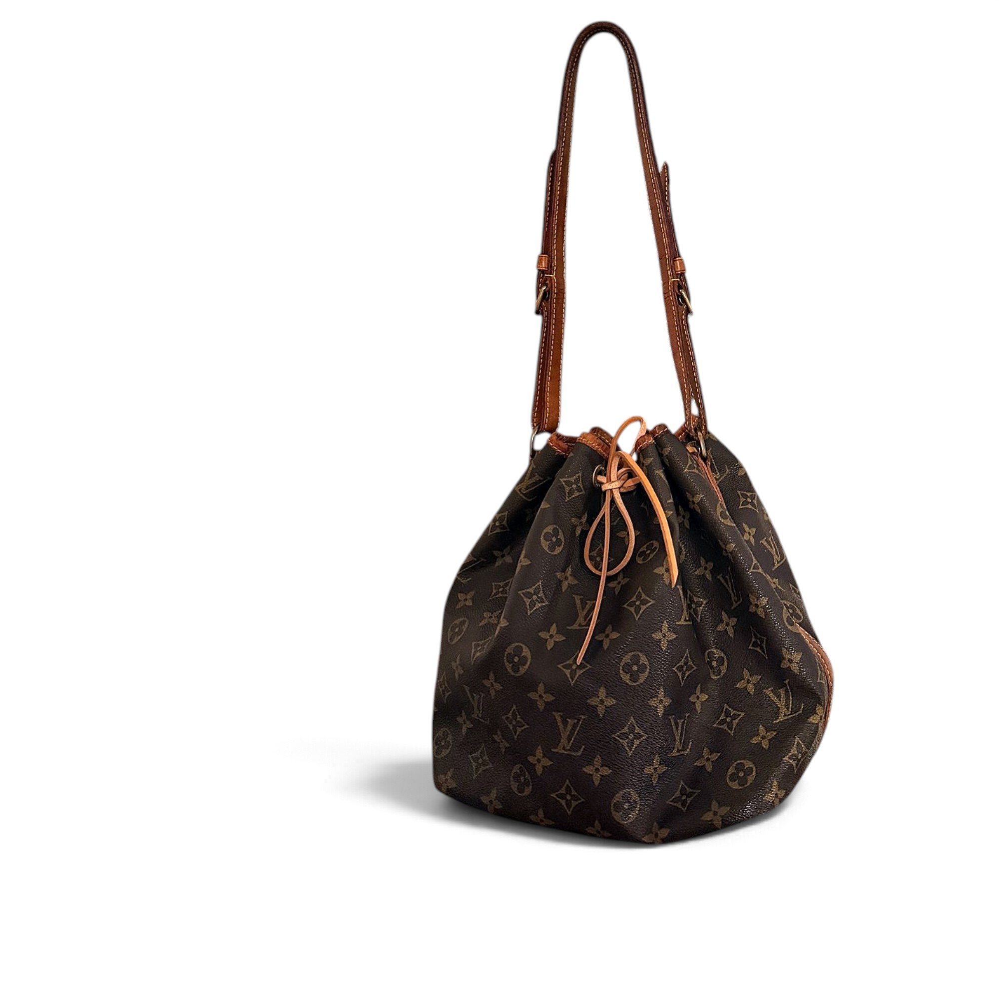 Noé leather handbag