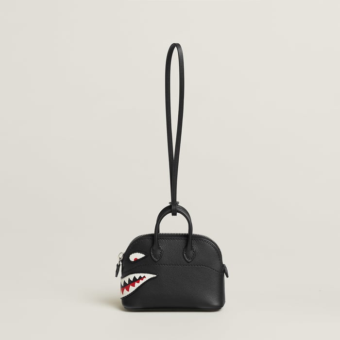 Noir Bolide Shark Charm